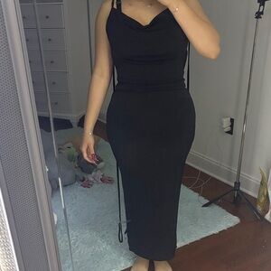 Elegant Black Sleeveless / Open back Dress